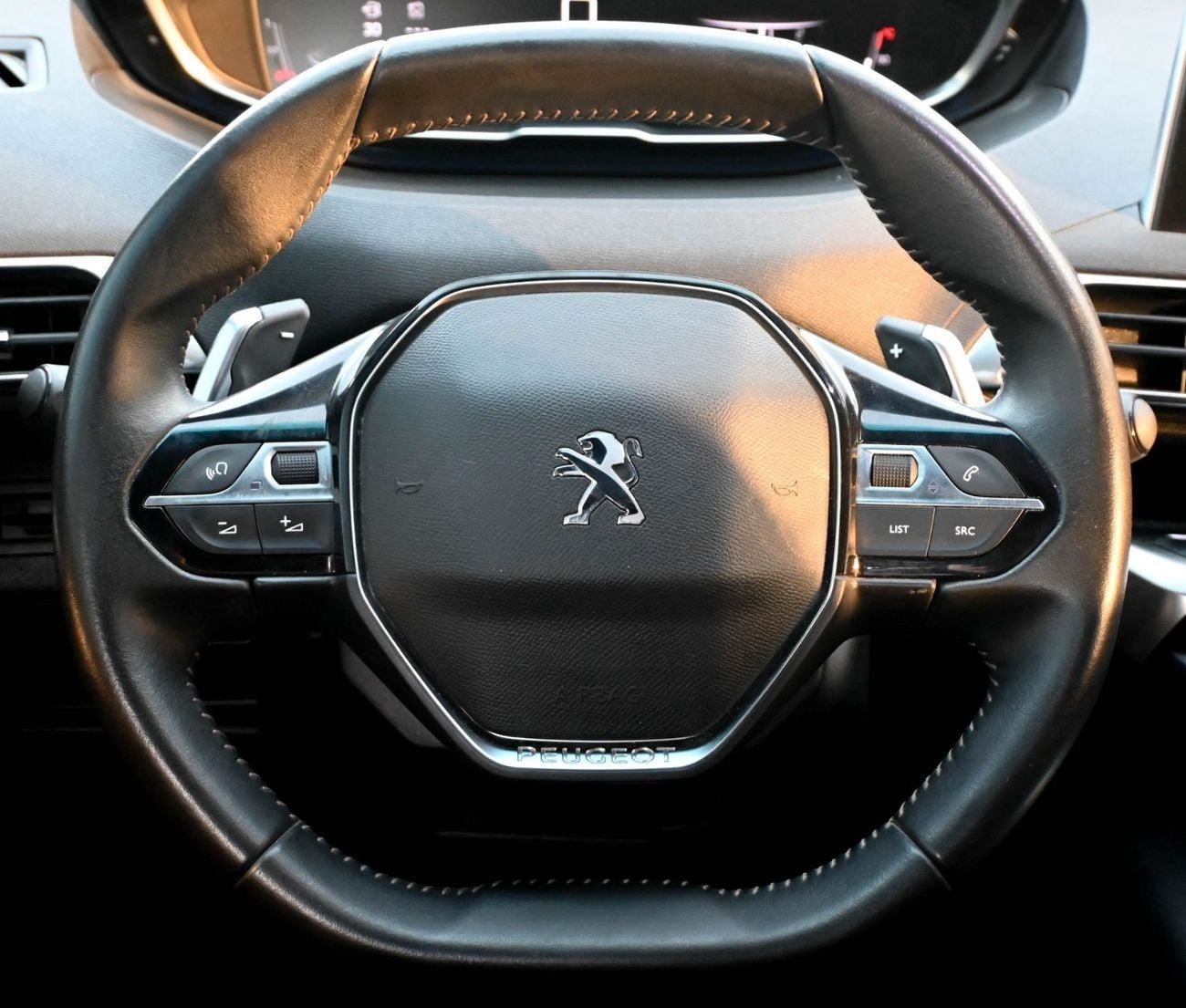 بيجو 3008 Peugeot 3008 1.6 L 2023 GCC & accident-free Excellent Condition 987 AED Monthly