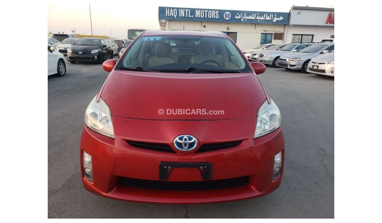 تويوتا برياس 1.8L hybrid  2014