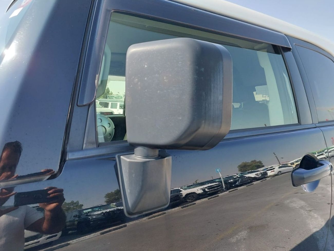 تويوتا إف جي كروزر (RAMADAN OFFER) TOYOTA FJ CRUISER SUV RHD 2013 MODEL 4.0 L PETROL AUTOMATIC(PM23149)