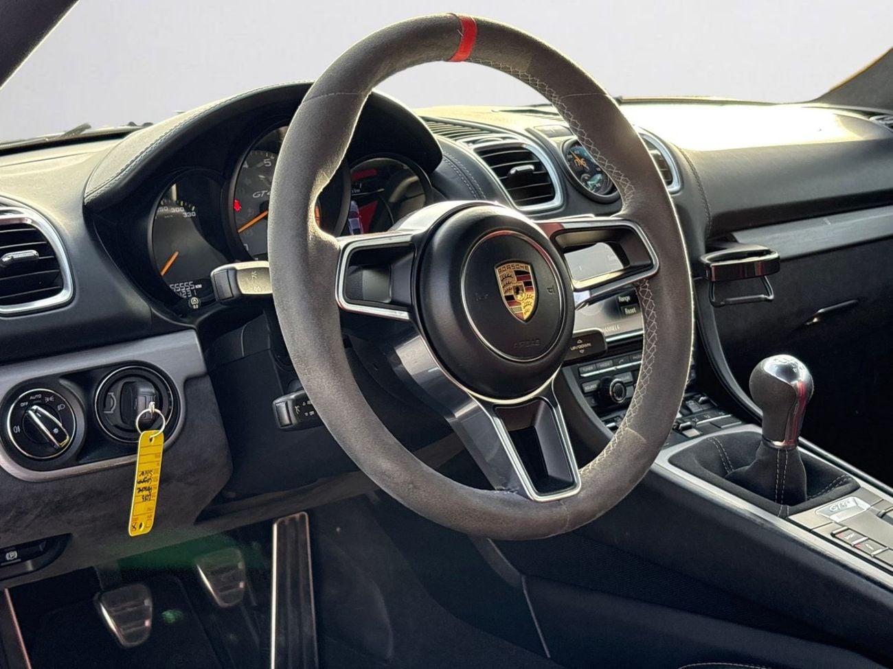 بورش كايمان !! PORSCHE CAYMAN GT4 | 3.8L F6 RWD | 2016 | GCC SPECS