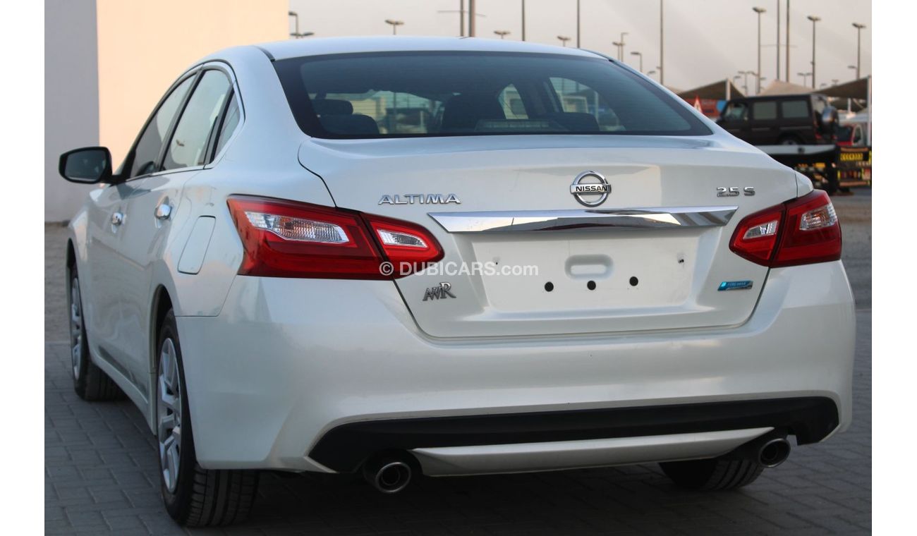 Nissan Altima S NISSAN ALTIMA 2017 WHITE GCC EXCELLENT CONDITION WITHOUT ACCIDENTS