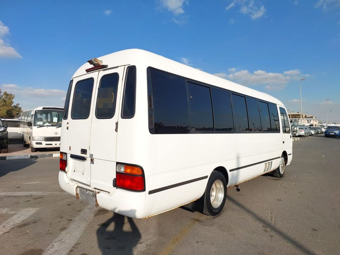 تويوتا كوستر TOYOTA COASTER BUS RHD 1997 MODEL 4.1 L DIESEL AUTOMATIC(PM04807)
