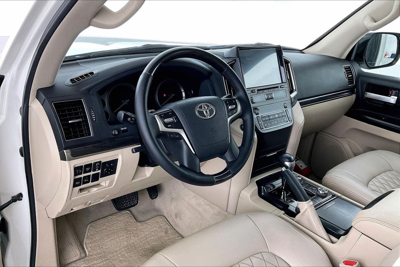 تويوتا كورولا XLI | ضمان مجاني لمدة عام | 0 دفعة أولى