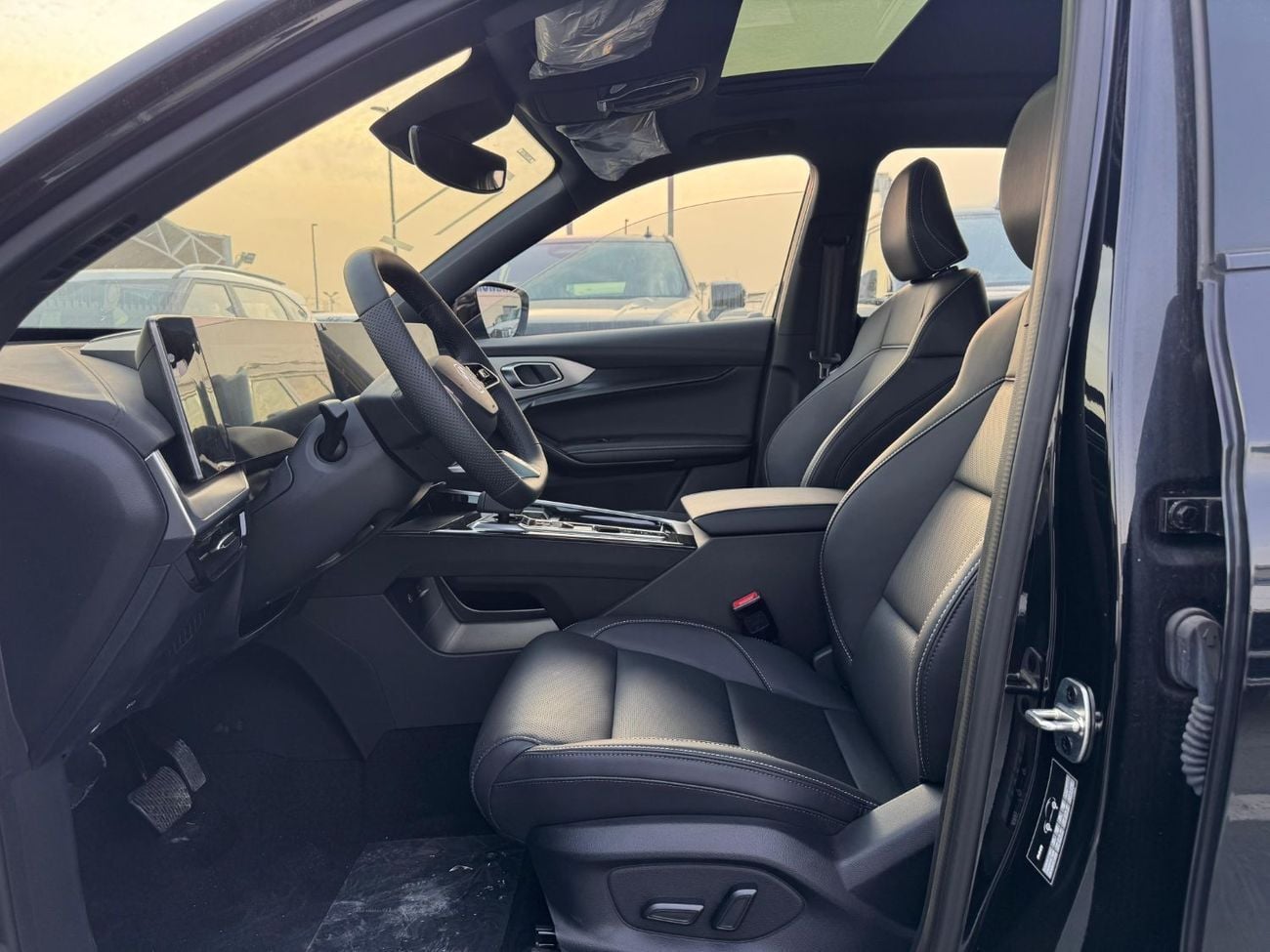 أم جي وان Deluxe 1.5L Petrol FWD 2024 Export Price @ 55,500 AED