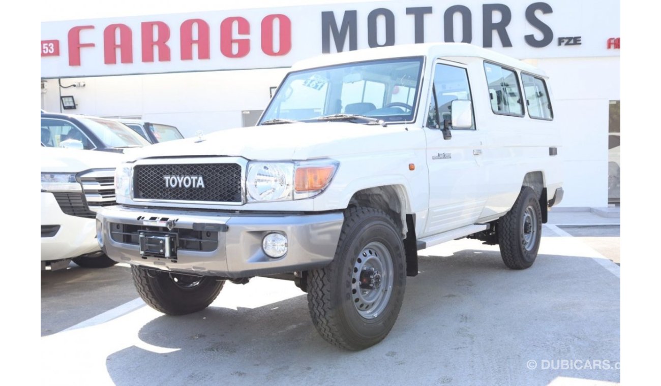 Toyota Land Cruiser Hard Top 2023 LAND CRUISER GRJ 78 HARD TOP 4.0 V6