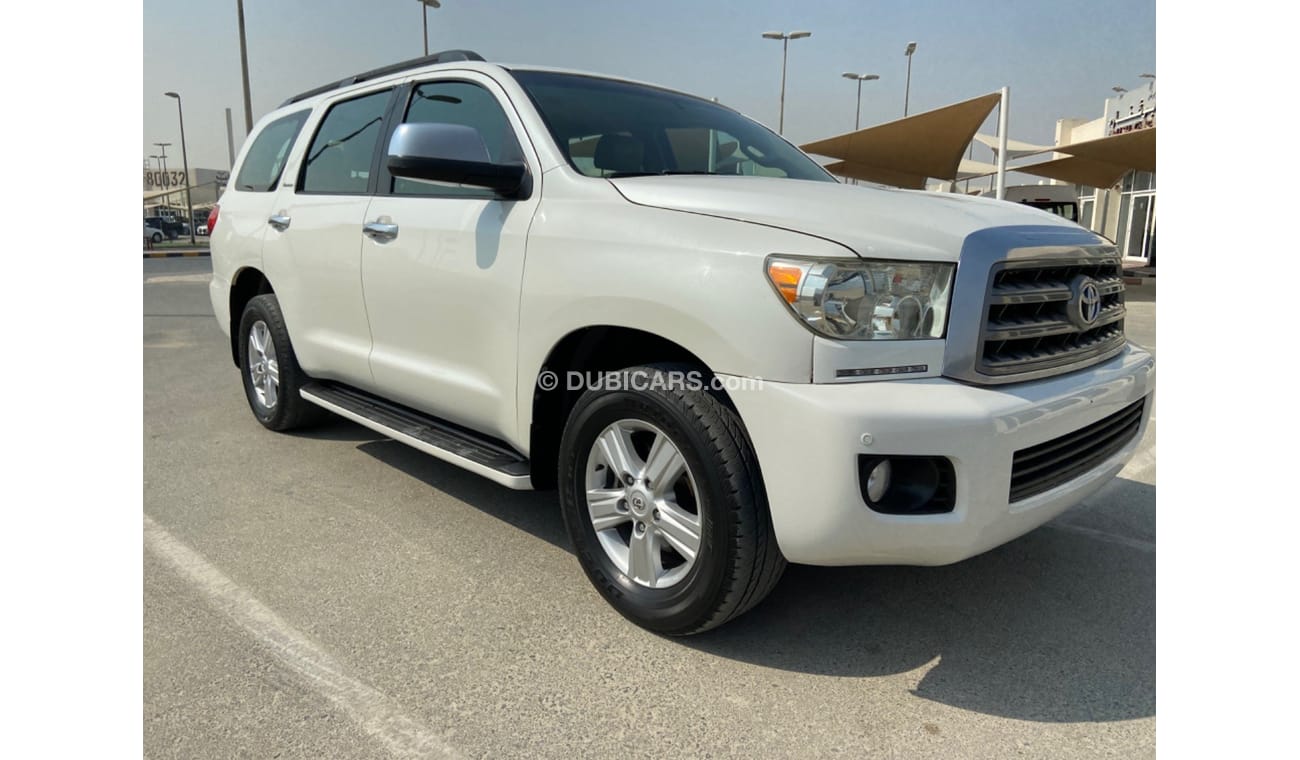 Toyota Sequoia Toyota sequoia 2013 limited g cc full automatic accident free very very good condition clean car