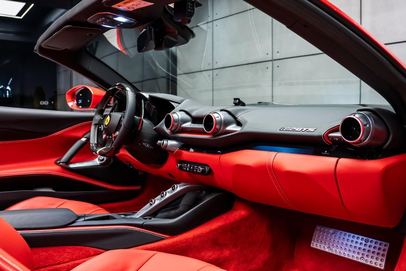 Ferrari 812