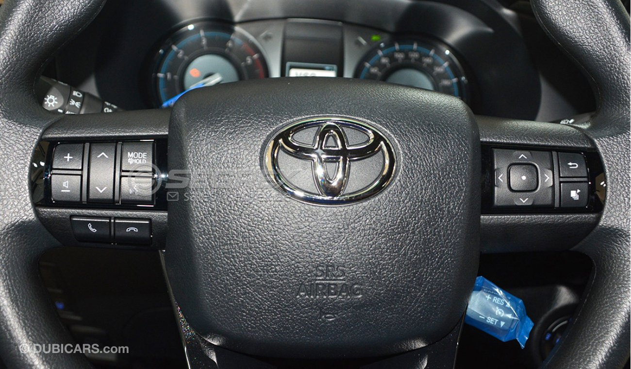 تويوتا هيلوكس Toyota Hilux 2.8L Adventure Diesel Full Equipo 4x4 T/M 2021