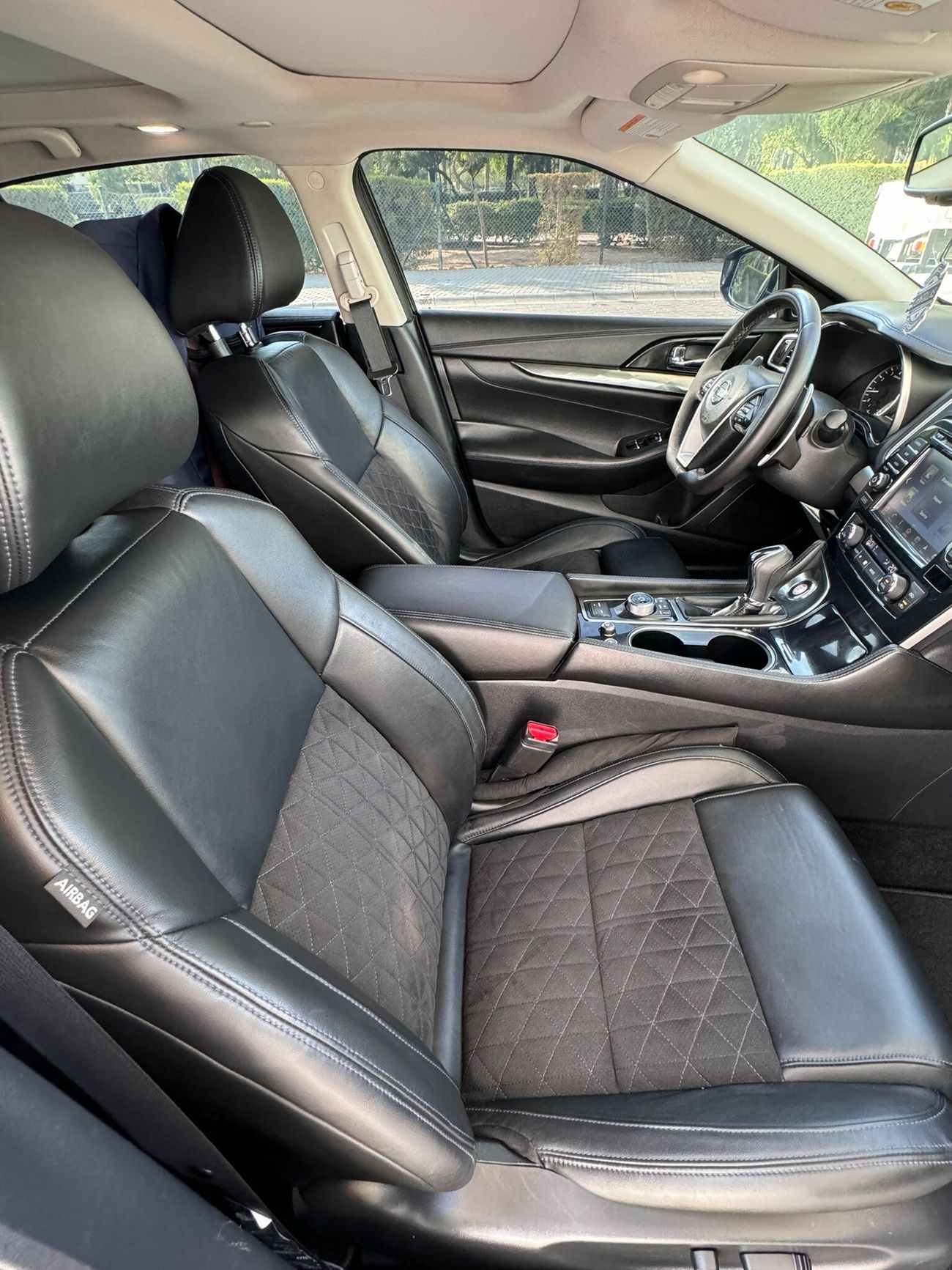 Nissan Maxima SR Midnight 3.5L