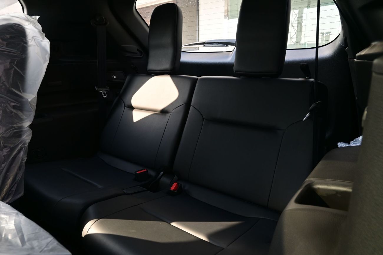 Mitsubishi Outlander Mitsubishi Outlander Hi-Line Plus 2.5L Petrol 4WD, Model 2025, Color Grey