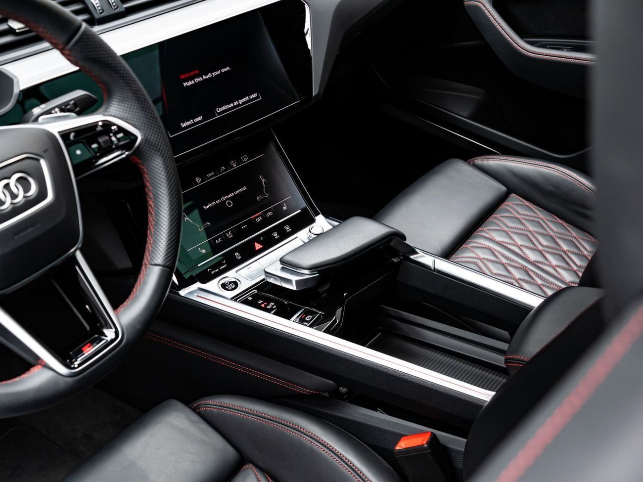 أودي Q8 إي ترون 55 quattro S Line