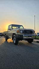 تويوتا لاند كروزر 70 تويوتا لاند كروسر 79 بيزك