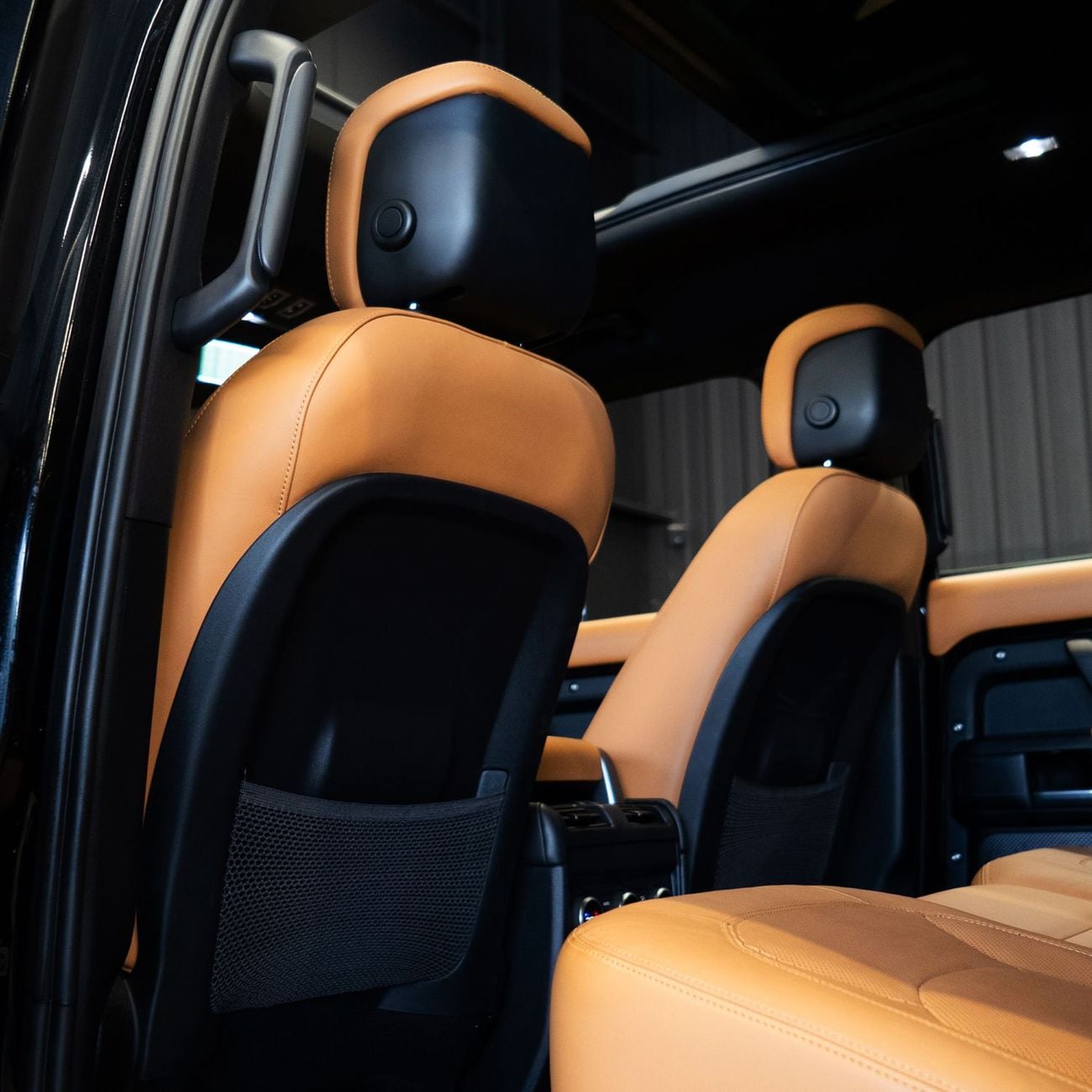 Land Rover Defender 110 S P400 3.0L AED 4,982 pm • 0% Downpayment • Defender 110 S P400 • Agency Warranty