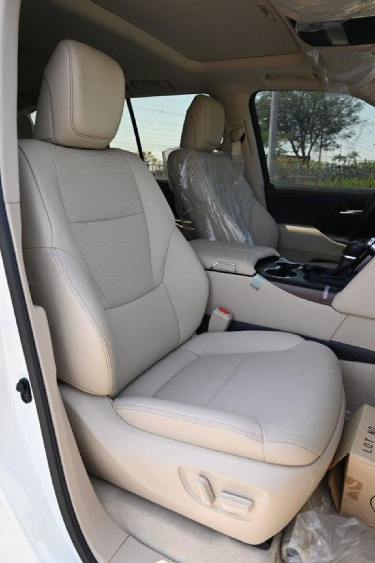 تويوتا لاند كروزر 3.3L ADVENTURE EDITION