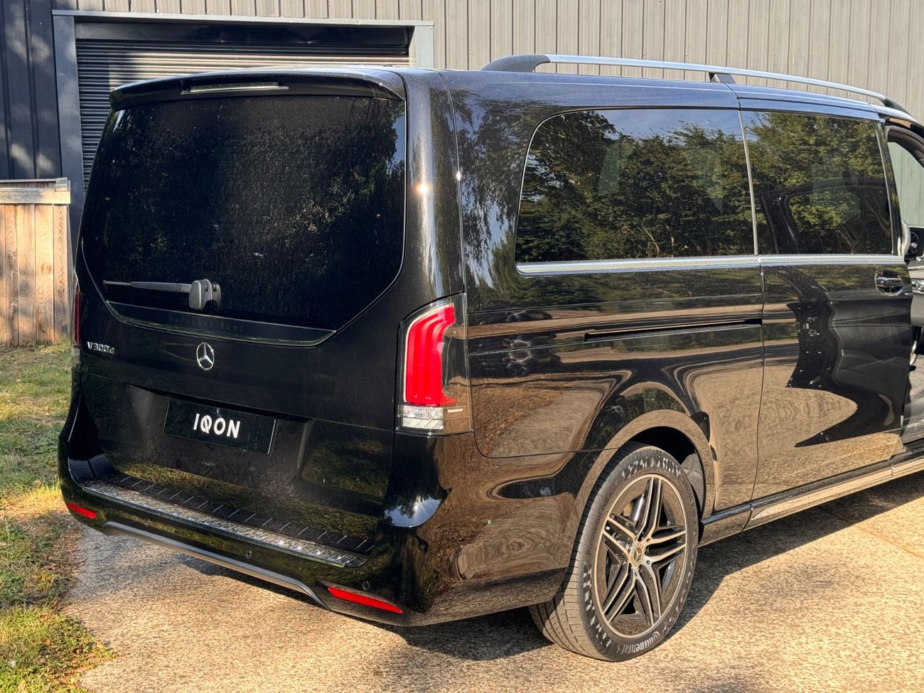 مرسيدس بنز V 300 NEW SHAPE V300d With Full VIP Conversion AVAILABLE IN LEFT OR RIGHT HAND DRIVE