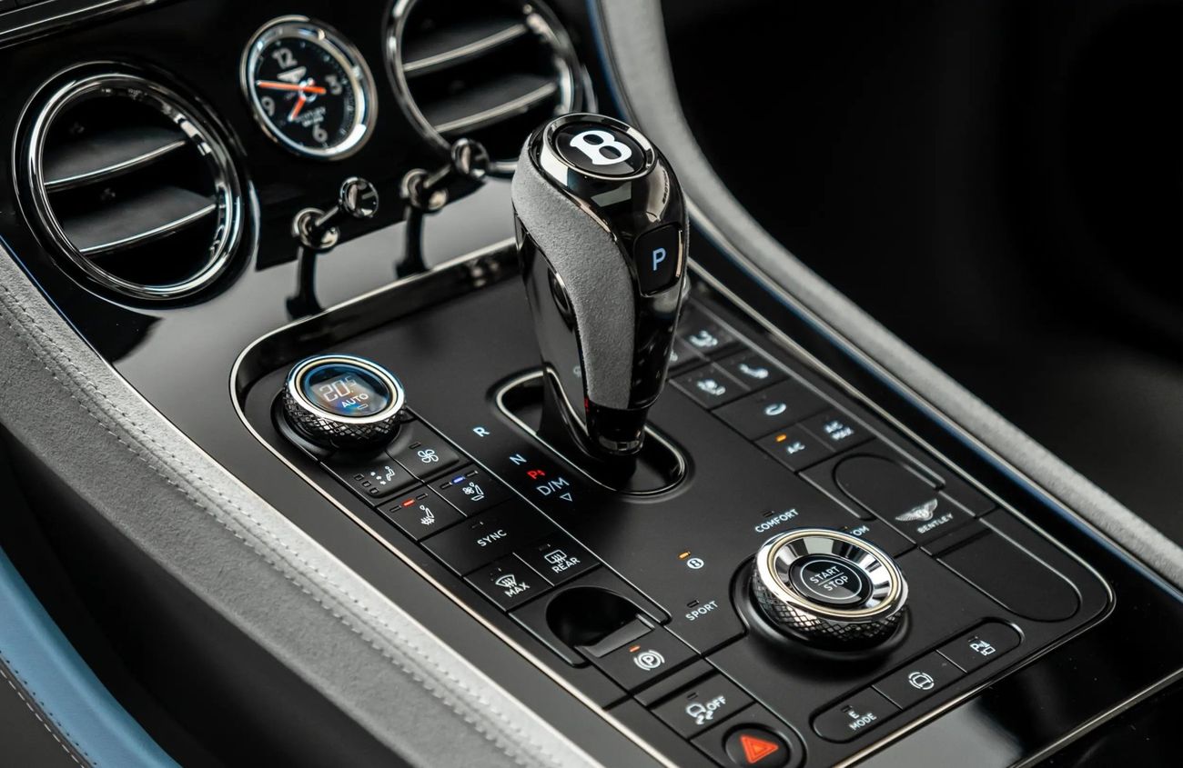 بنتلي كونتيننتال 4.0L V8 Twin-Turbocharged Engine + eMotors