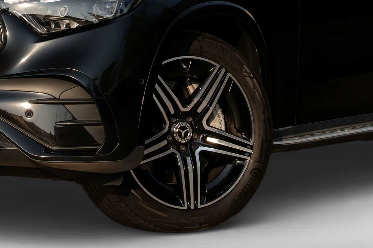 Mercedes-Benz GLC 200 4Matic JANUARY SAVINGS | EMC Mercedes-Benz Warranty Until 2029 | 0% Downpayment | AED 3,593  P/M |