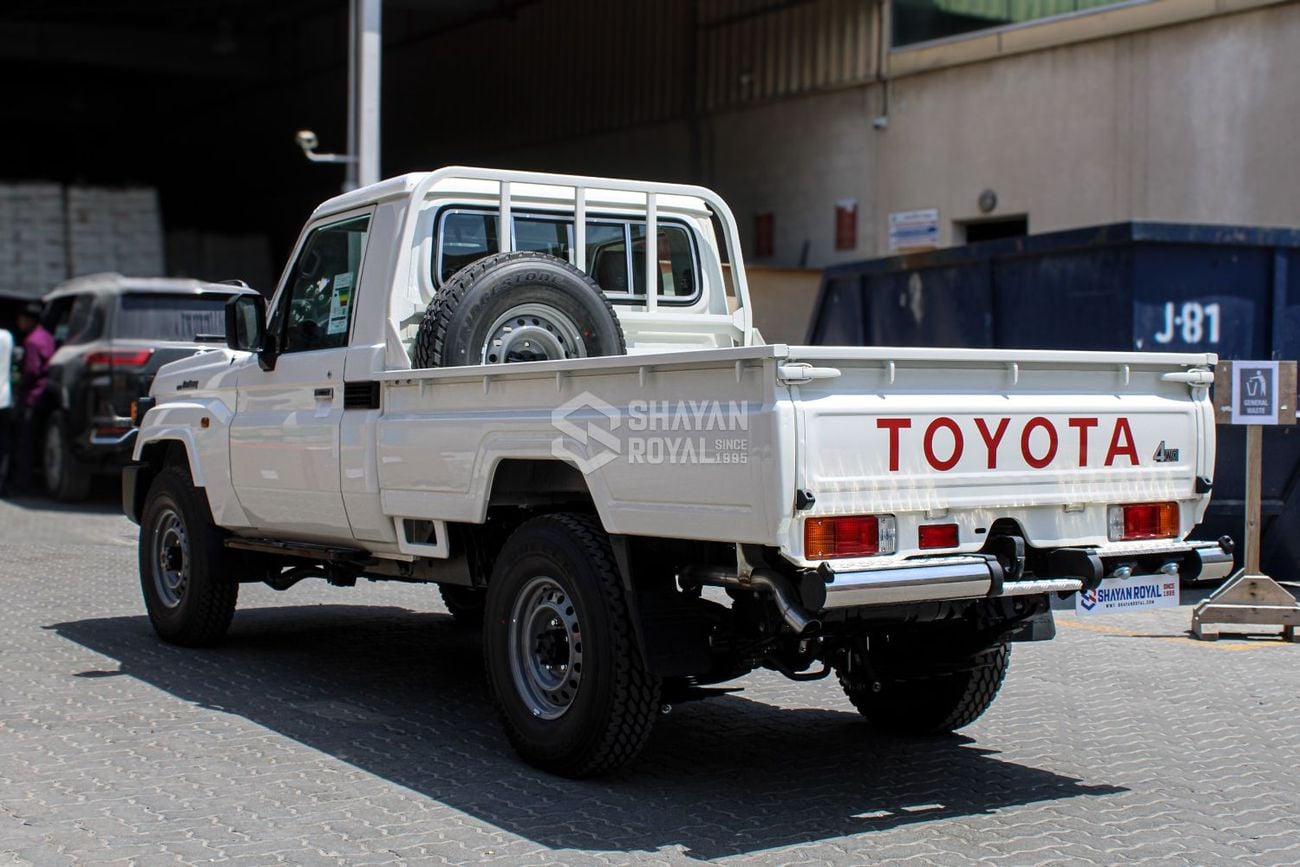 Toyota Land Cruiser Pick Up LC79 2.8L DIESEL STANDARD-E SC AT 2026MY