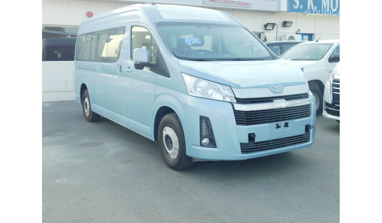 Toyota Hiace High Roof GL 2.8L Bus Diesel 13-Seater A/T