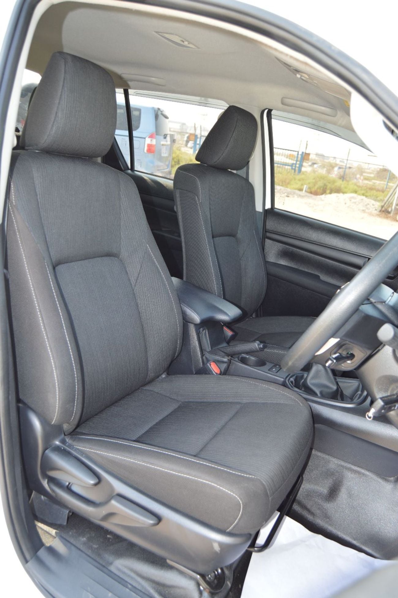 Toyota Hilux SGLX Right Hand Drive Year: 2024 Engine: 2.8L/ V4