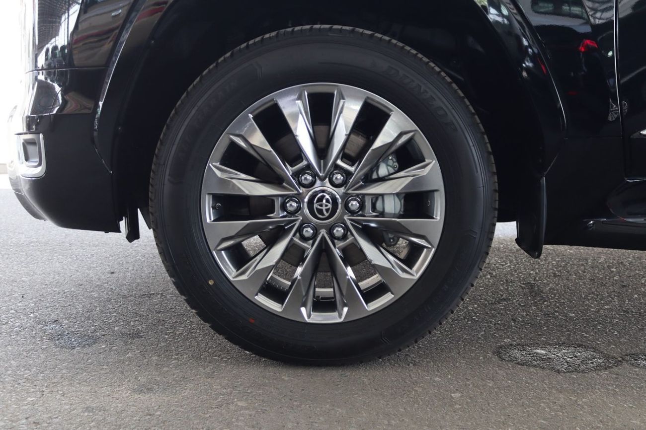 Toyota Land Cruiser 300 VX-HIGH  3,3 TWINTURBO DIESEL VX-HIGH FULLY LOADED **التصدير فقط خارج الخليج**