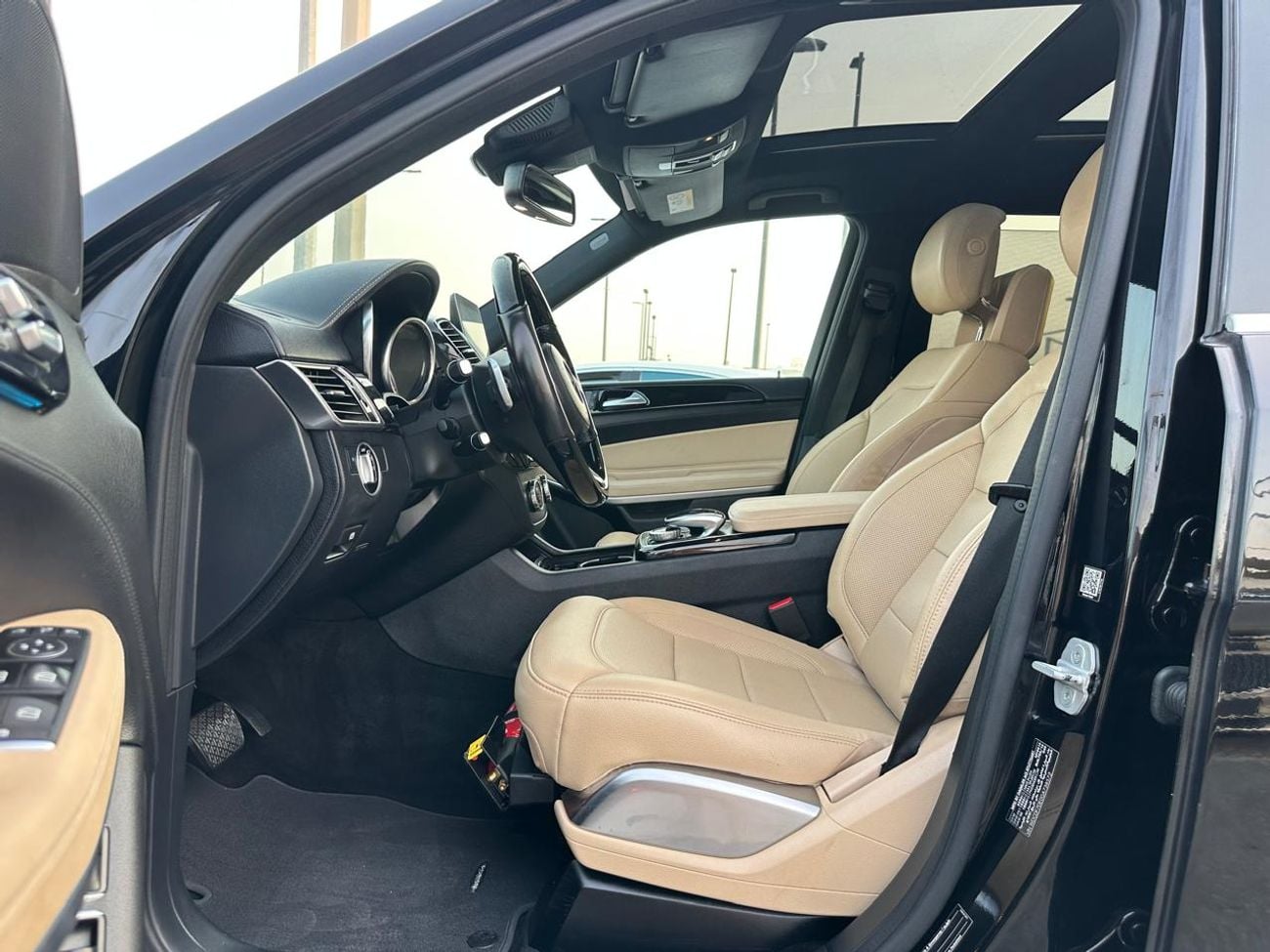 مرسيدس بنز GLS 500 STANDARD
