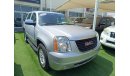 GMC Yukon car in excellent condition with no accidents