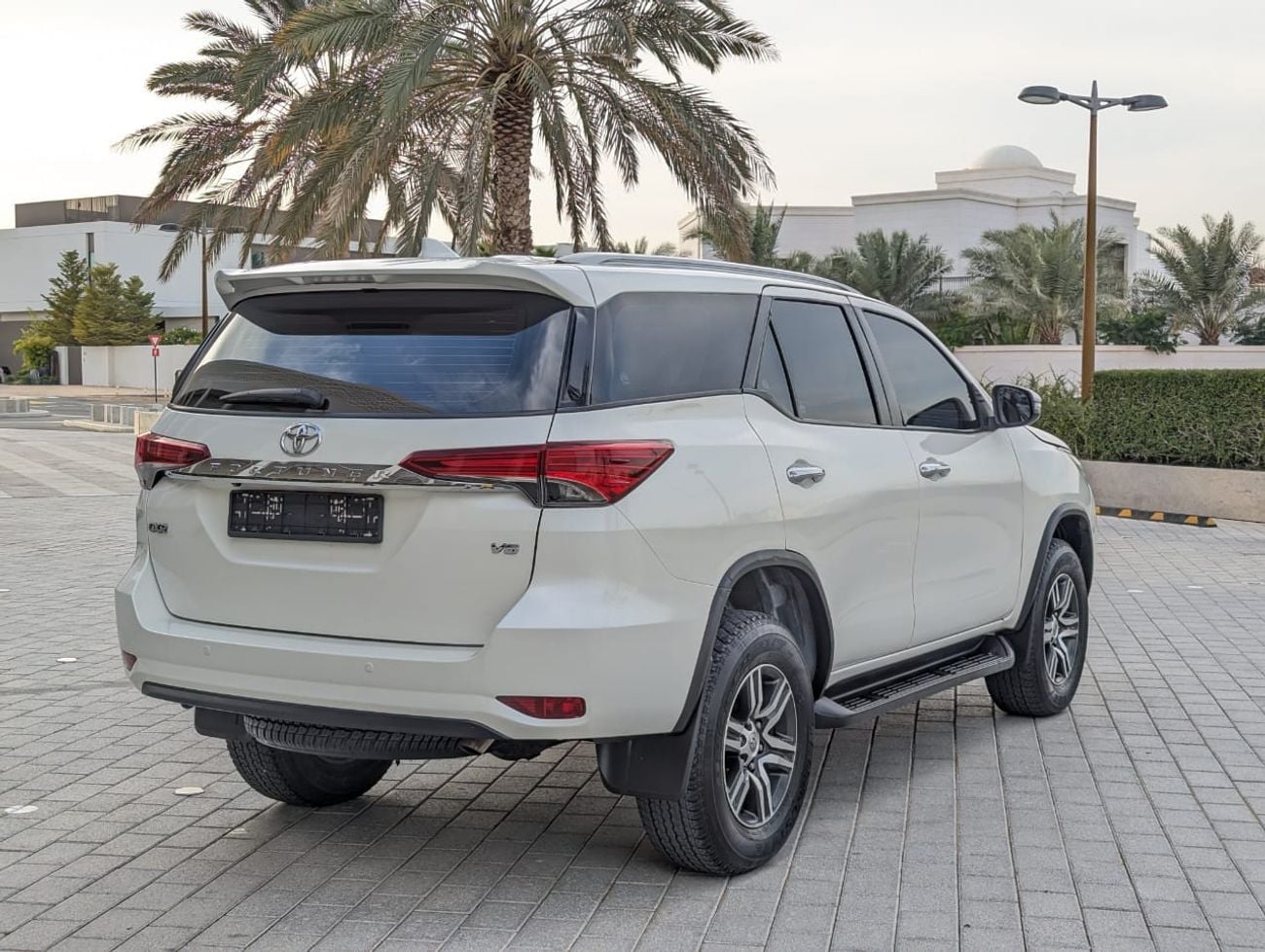 Toyota Fortuner GXR Toyota Fortuner 2020 LHD v6 Petro engine