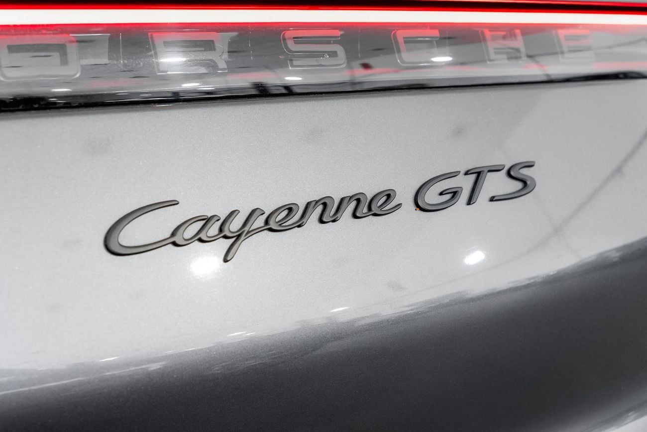 بورش كايان GTS Coupe