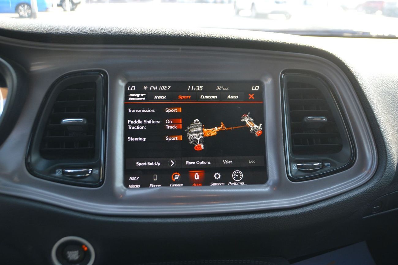 دودج تشالينجر R/T Scat Pack 6.4L