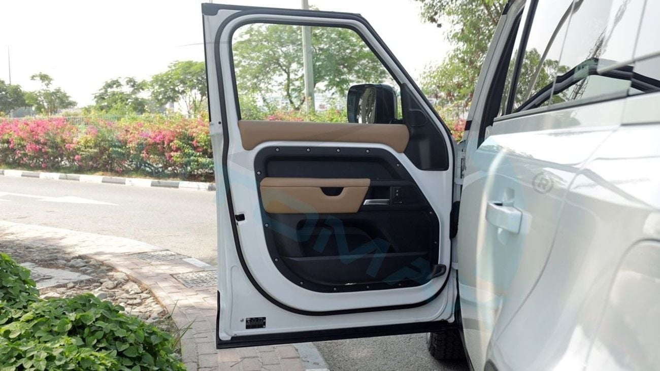 لاند روفر ديفندر 110 X-Dynamic SE P400e Plug-in Hybrid 2025 With 5 Years Or 200,000 Km Warranty