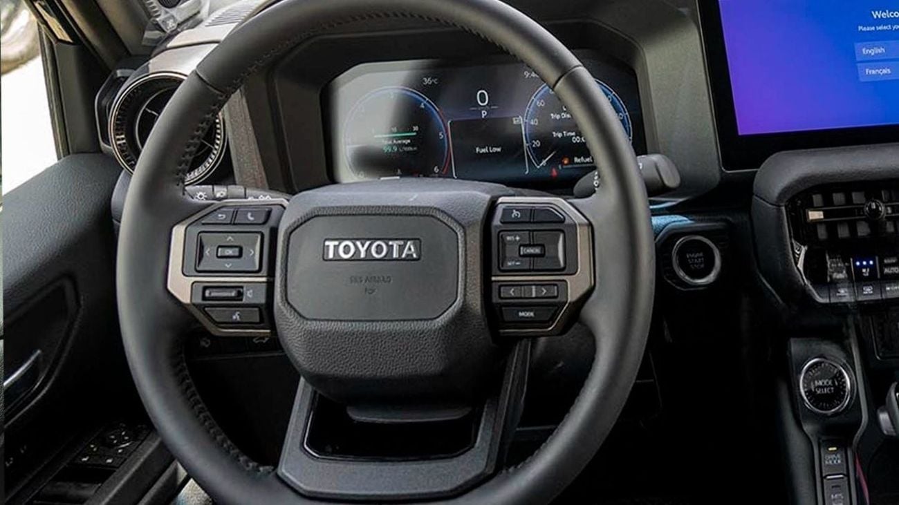 تويوتا برادو TOYOTA PRADO 250 LUXURY  2.8D AT MY2025 – BLACK