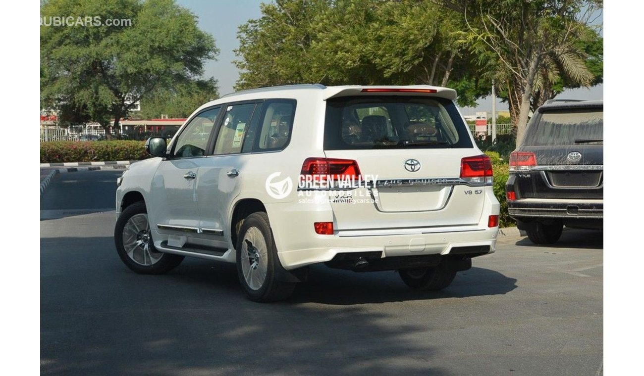 Toyota Land Cruiser 5.7L VXR GT AUTOMATIC 2020 FOR EXPORT***AVAILABLE @ GREEN VALLEY AUTOMOBILES