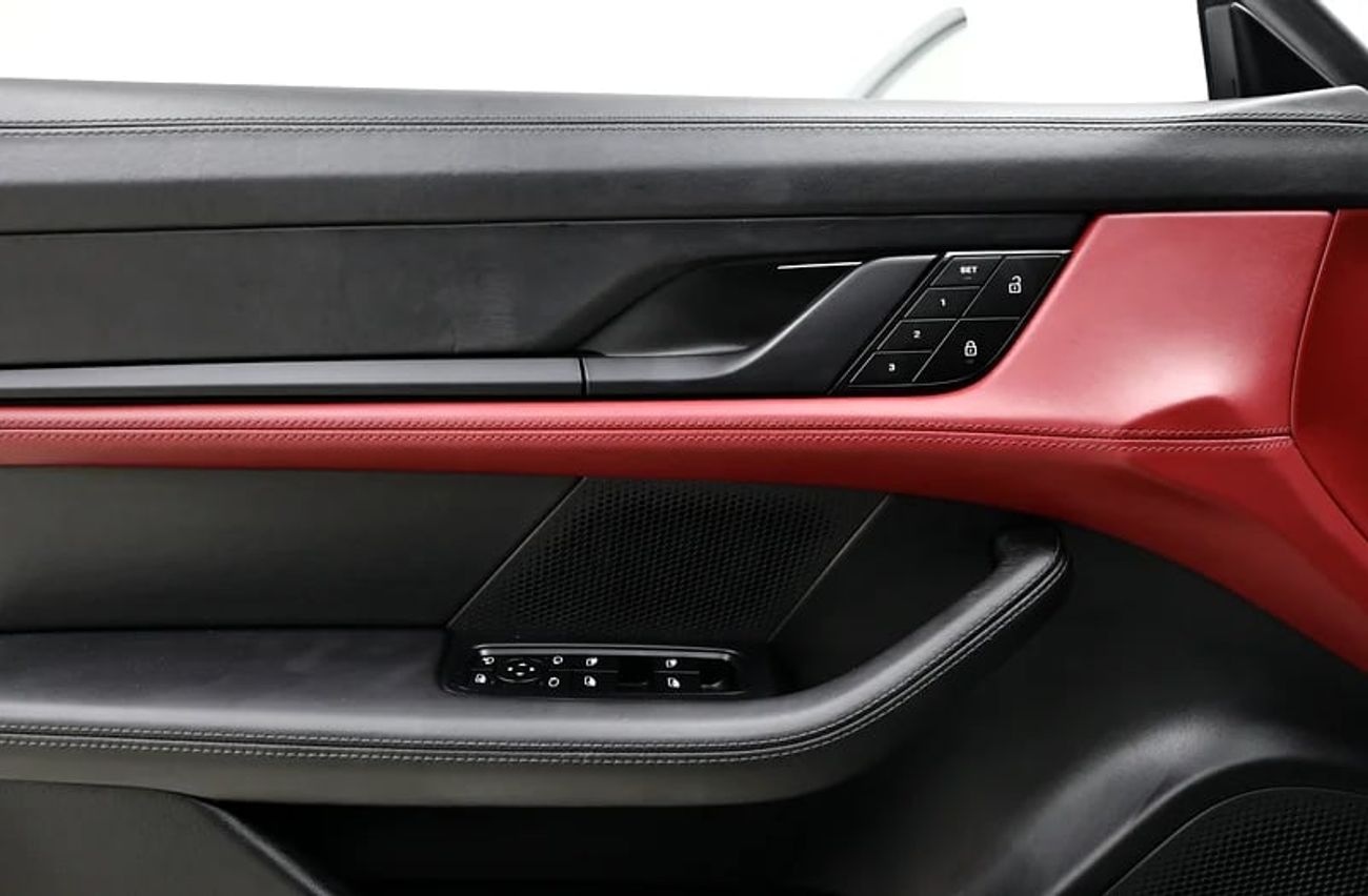 Porsche Taycan Turbo (671 HP) Turbo Electric | 5,650 monthly | Free Insurance + Registration Ref#A74144