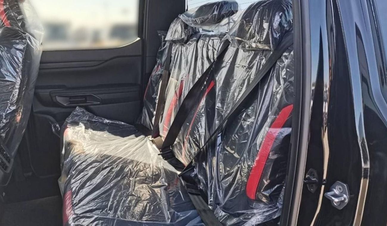 فورد رينجر رابتور 3.0P AT MY2023 – BLACK