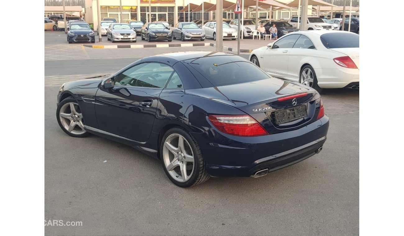 Mercedes-Benz SLK 200 model 2015 Gcc car prefect condition no need any maintenance full service one