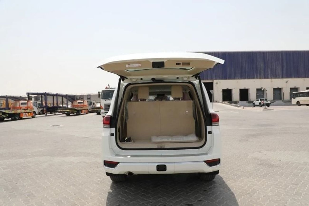 Toyota Land Cruiser 2025 Toyota Land Cruiser 300 VX 4.0 AT Petrol (White-Beige)