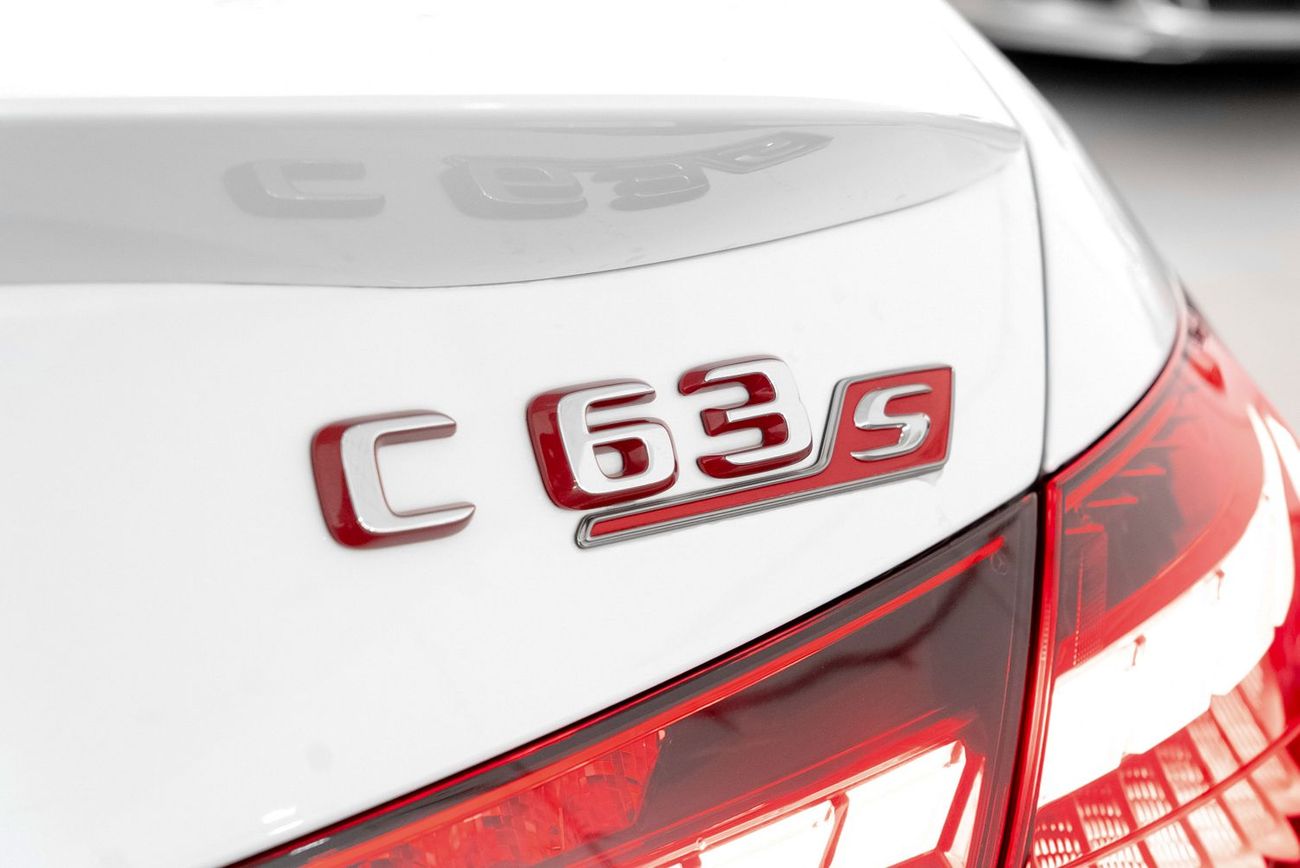 مرسيدس بنز C 63 S AMG