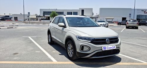 فولكس واجن T ROC 2023 LIFE | AED 947/Month | 0 DP | 30 Day Return | Warranty | Service History