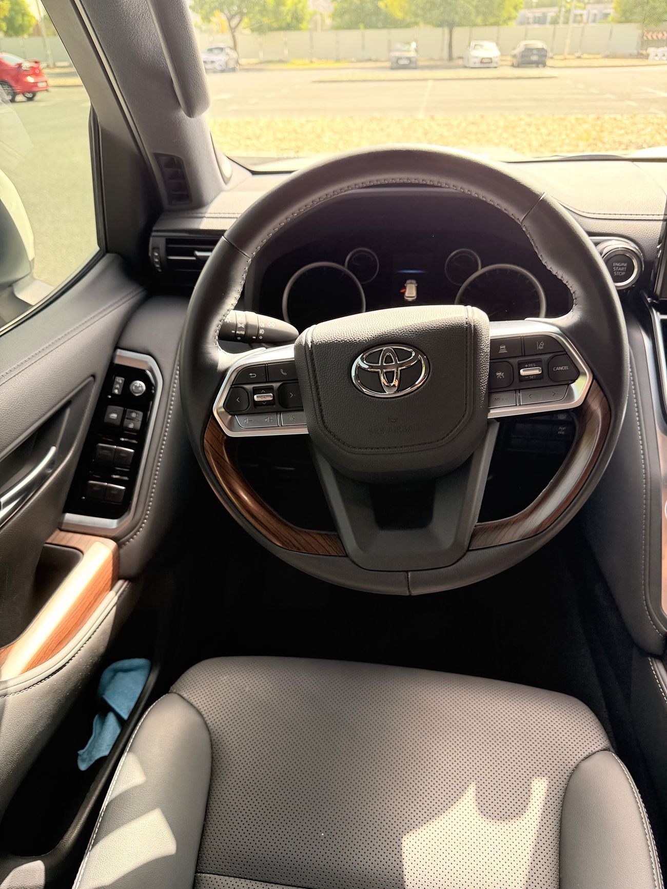 Toyota Land Cruiser GXR 3.5L