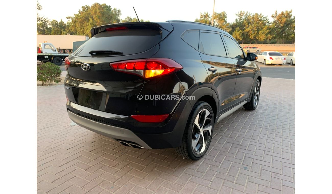 Hyundai Tucson LIMITED TURBO PANORAMIC AND ECO 1.6L V4 2017 AMERICAN SPECIFICATION