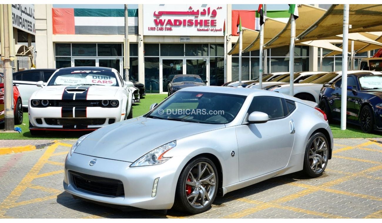 Nissan 370Z Nissan 370 Z /V6/2017/ Very Low Miles/ Very Good Condition