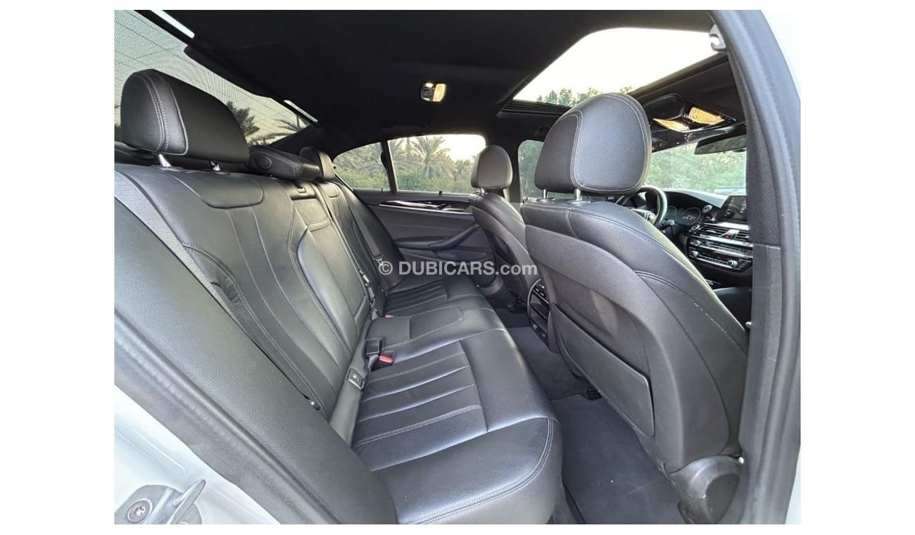 بي أم دبليو 520i اكزكيتيف