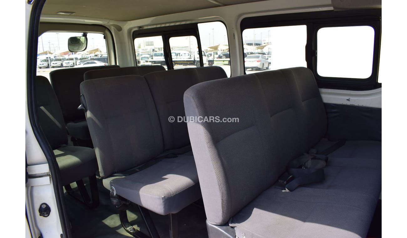 Toyota Hiace GL - Standard Roof Toyota Hiace Std roof 13 seater, Model:2016. Excellent condition