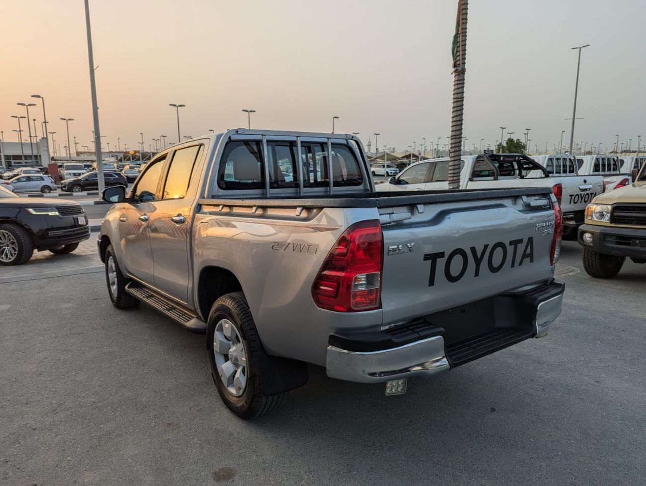 تويوتا هيلوكس 2016 Toyota Hilux SR (AN120), 4dr Double Cab Utility, 2.7L 4cyl Petrol, Manual, Four Wheel Drive. cl