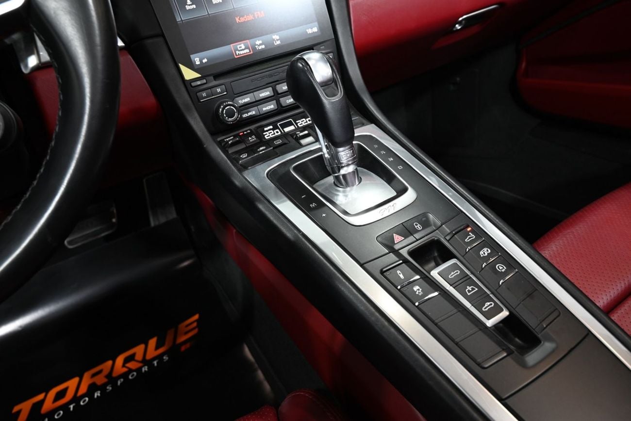 Porsche 911 CARRERA 4S 2017 Porsche 911 Carrera 4S, Full Service History, Excellent Condition, GCC