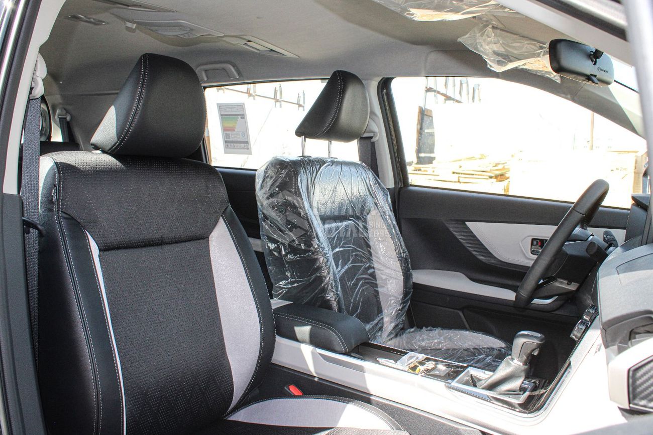 Toyota Veloz LHD 1.5L PET AT 7S 2025MY