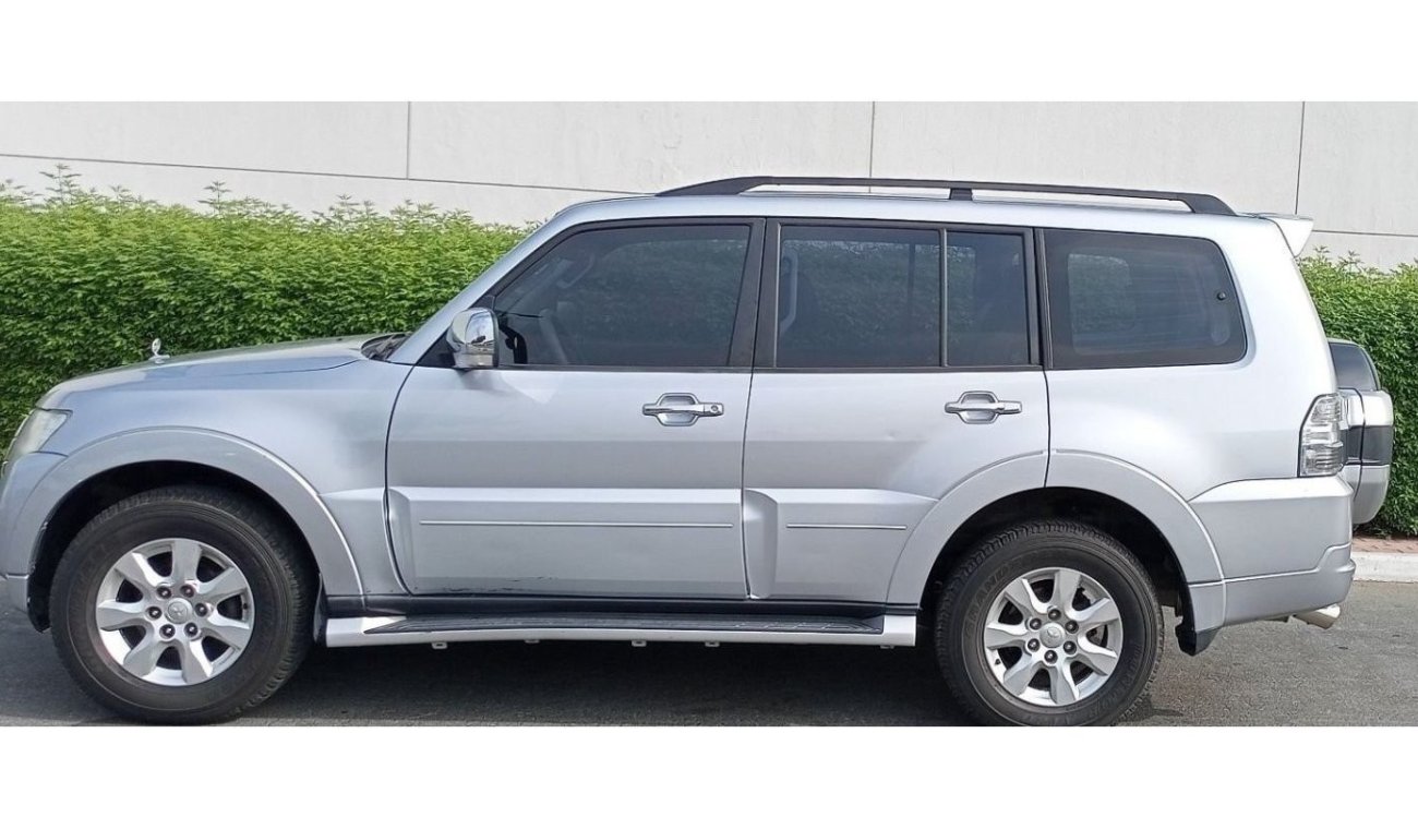 Mitsubishi Pajero GLS Mid 1298 MONTHLY 2015 Mitsubishi Pajero V6.4X4 EXCELLENT WARRANTY