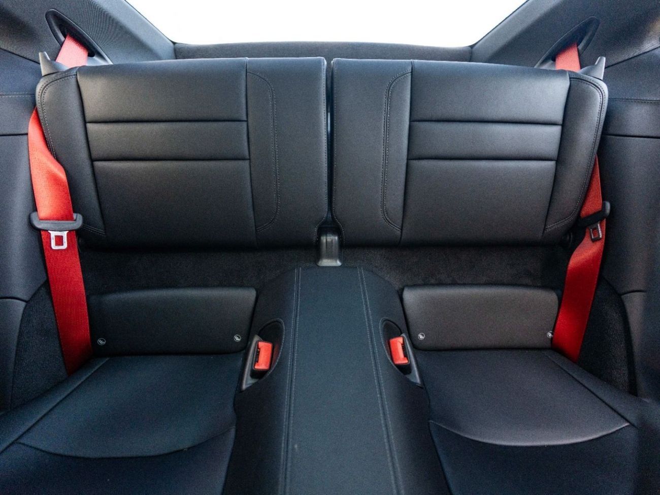 Porsche 911 Carrera 4GTS 3.0L (475 HP) Coupe