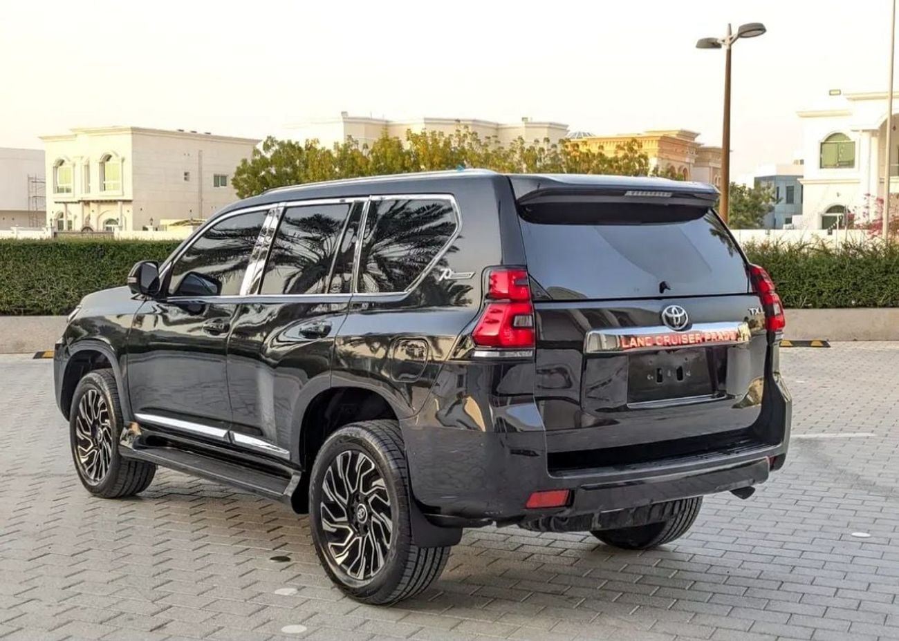 تويوتا برادو Toyota prado 2011model Facelifte 2023 2.7 v4 petrol Engine Colour Black Transmission Automatic Inter